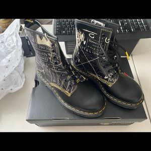 NIB Dr. Martens 1460 Basquiat combat boots